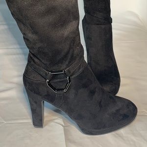 IMPO Stretch Black Suede Boots 10M Gorgeous